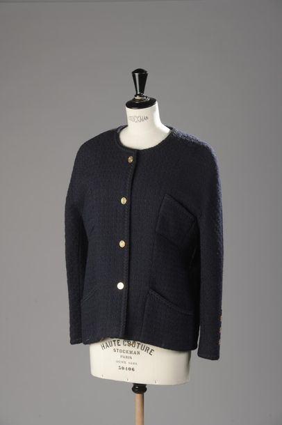 CHANEL BOUTIQUE
Veste en tweed de laine bleu...