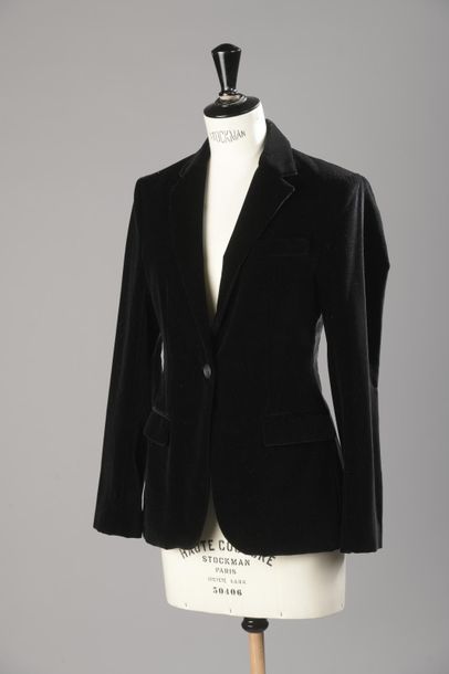 ALAIN FIGARET
Blazer en velours noir, col...