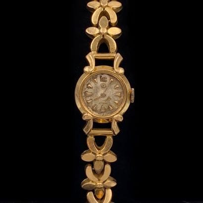 CYMA
BRACELET WATCH round ladies' watch in...