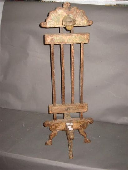 Porte-cierge en bois polychrome

Hauteur...