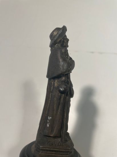 Petite statuette de saint Roch en régule.

H...