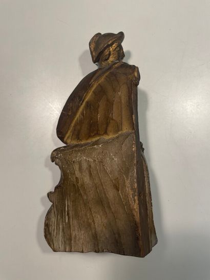 Statuette en bois à patine doré.

H : 17,5...