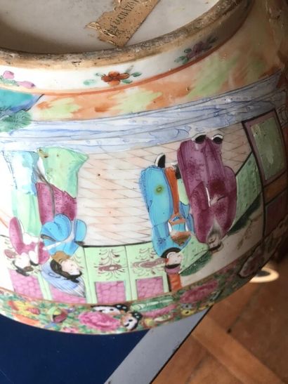 CHINE, Canton - Fin XIXe siècle

Bol en porcelaine...