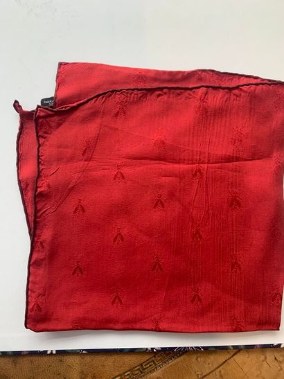 HERMES

Lot de 6 pochettes en soie