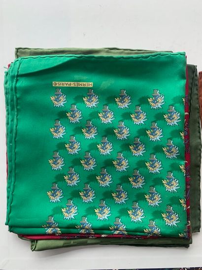 HERMES

Lot de 6 pochettes en soie