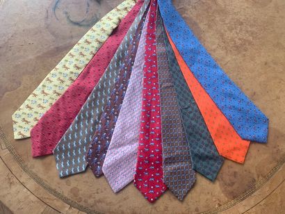 HERMES

Lot de 10 cravates