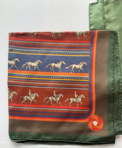 HERMES

Lot de 6 pochettes en soie
