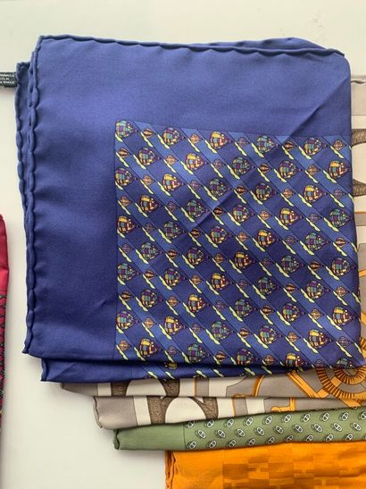HERMES

Lot de 6 pochettes en soie
