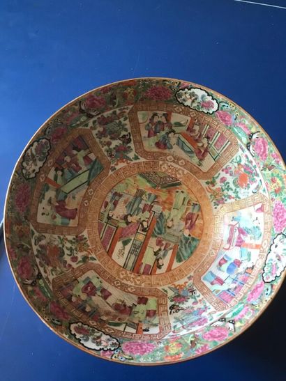 CHINE, Canton - Fin XIXe siècle

Bol en porcelaine...