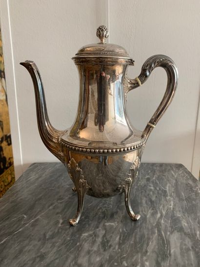 Cafetière quadripode en argent (950 millièmes)...
