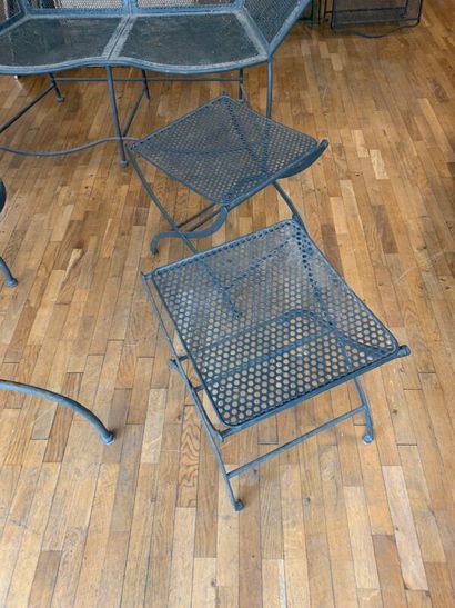 Ensemble de mobilier de jardin en fer laqué...