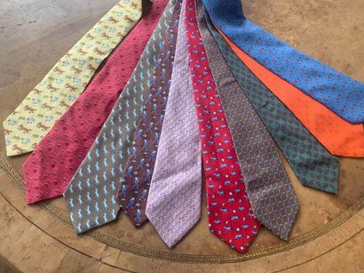 HERMES

Lot de 10 cravates