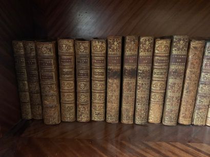 Une manette de livres