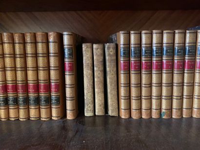 Une manette de livres