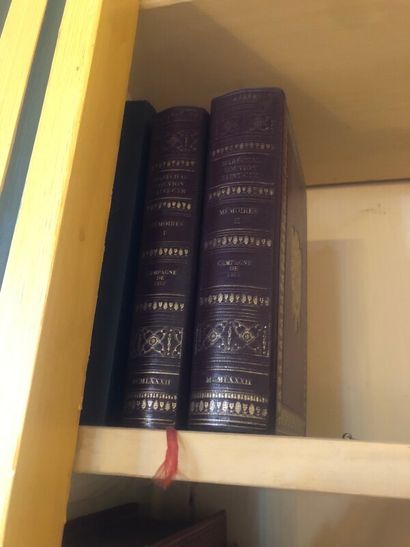 Ensemble de livres reliés