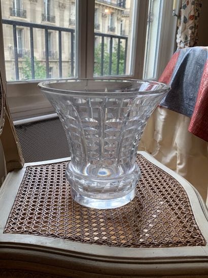 BACCARAT 

Crystal vase.

(accident)

H:...