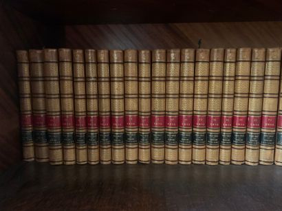 Une manette de livres
