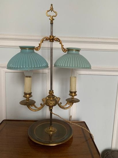Small lamp with two lights, green tinted...