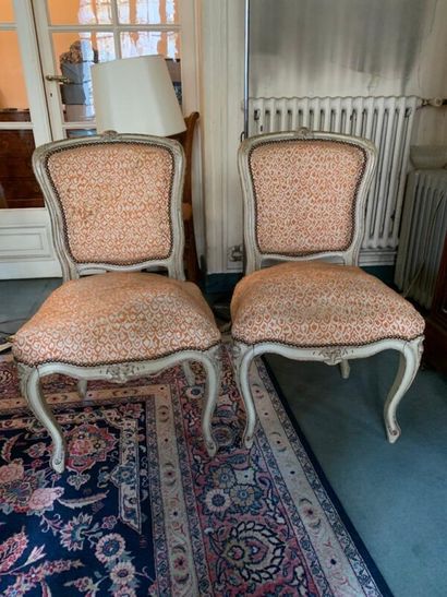 Series of four chairs in cream wood rechampi...