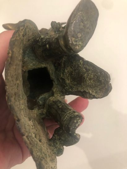 Personnage asiatique en bronze doré

H. 25...