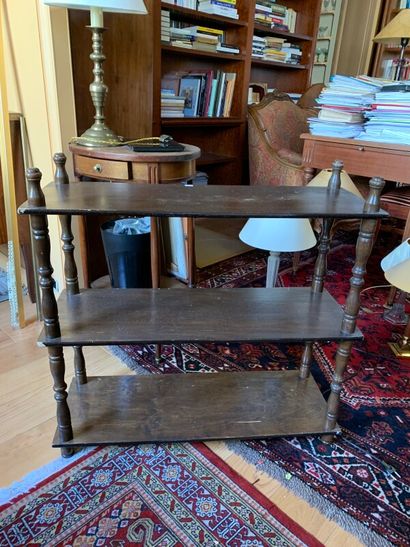 Lot: game table (accidents), small shelves...