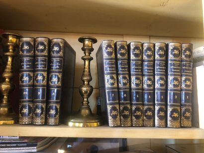 Ensemble de livres reliés