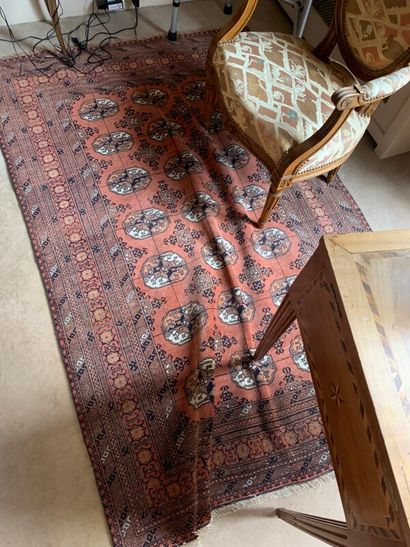 
Lot de cinq tapis d'Orient en état d'us...