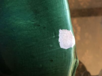 Cache-pot en céramique simulant un tronc...
