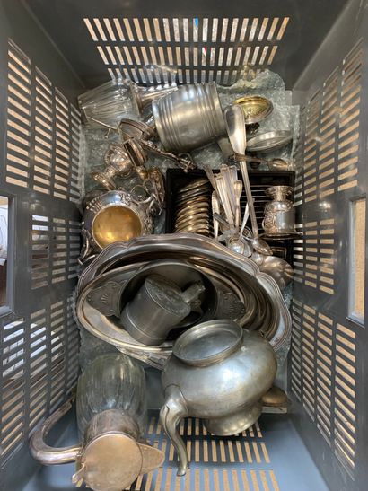 LOT d'objets divers en métal argenté