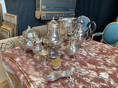 LOT d'objets divers en métal argenté