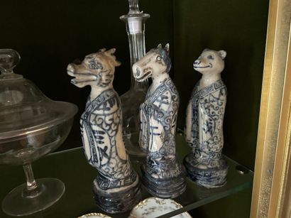 Lot de six personnages anthropomorphes en...