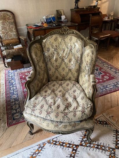 Rococo style living room furniture in molded...