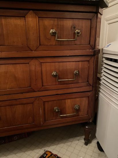 Mahogany and mahogany veneer chest of drawers,...