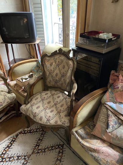Rococo style living room furniture in molded...