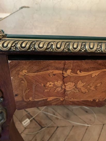 Flat desk in veneered wood with scrolls and...