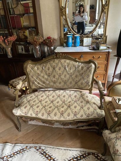 Rococo style living room furniture in molded...