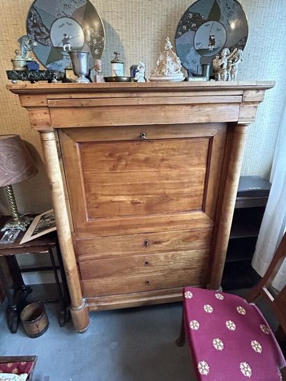 Veneered desk with detached columns, opening...