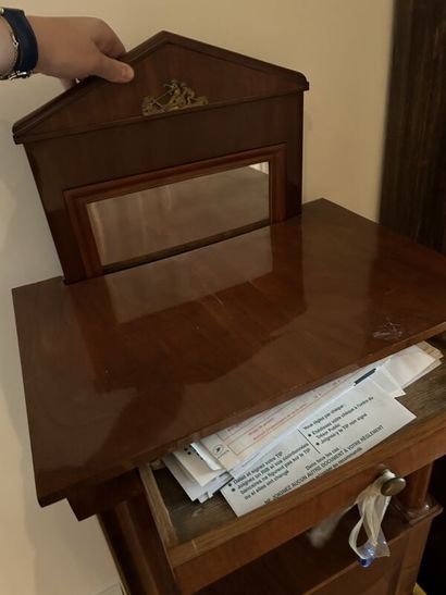 Mahogany and mahogany veneer dressing table....
