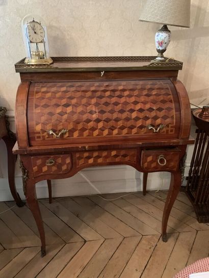 Small cylinder desk in veneered wood and...