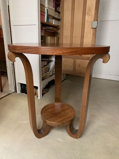 Veneered tripod pedestal table circa 1930...