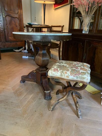 Louis-Philippe period tripod pedestal table,...