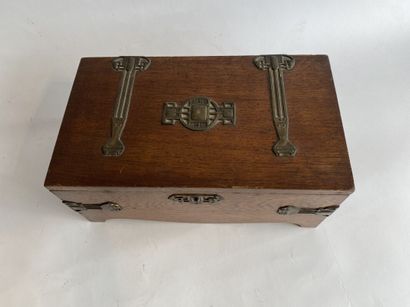 Varnished oak desk case with Jugendstil lock....