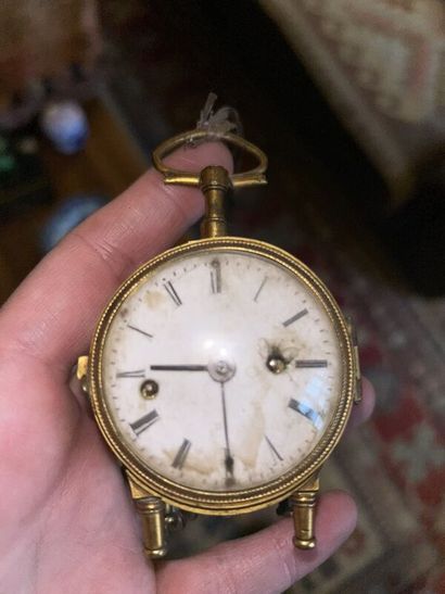 Small gilt bronze desk watch

Damaged enamel...