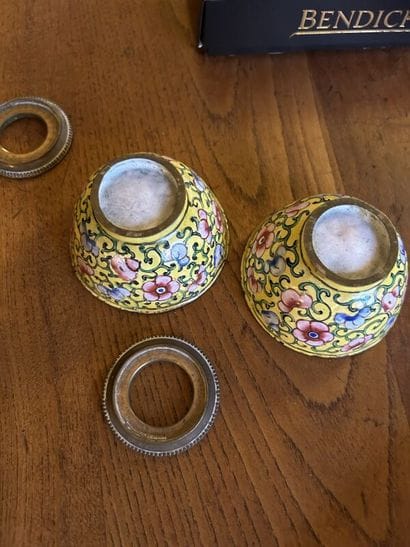 Two small enamel sorbets.
China late 19th...