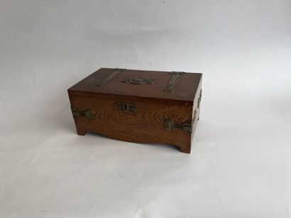 Varnished oak desk case with Jugendstil lock....