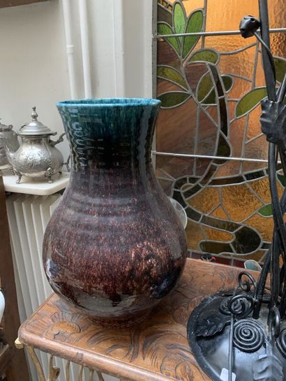 Large turquoise and red sang-de-boeuf glazed...