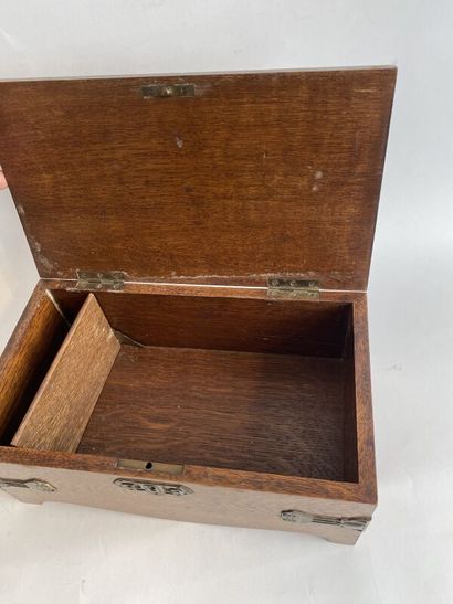 Varnished oak desk case with Jugendstil lock....