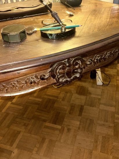 Desk table in natural wood 
H. 73 x W. 116...