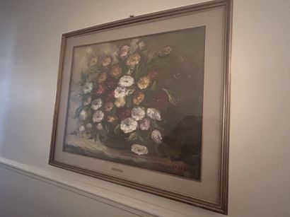 Simoni 
Bunch of flowers 
Oil (under glass)...