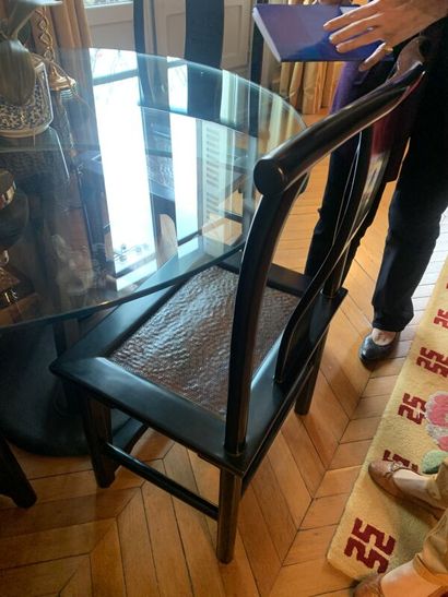 CHINA - 20th century
Set of six chairs in...